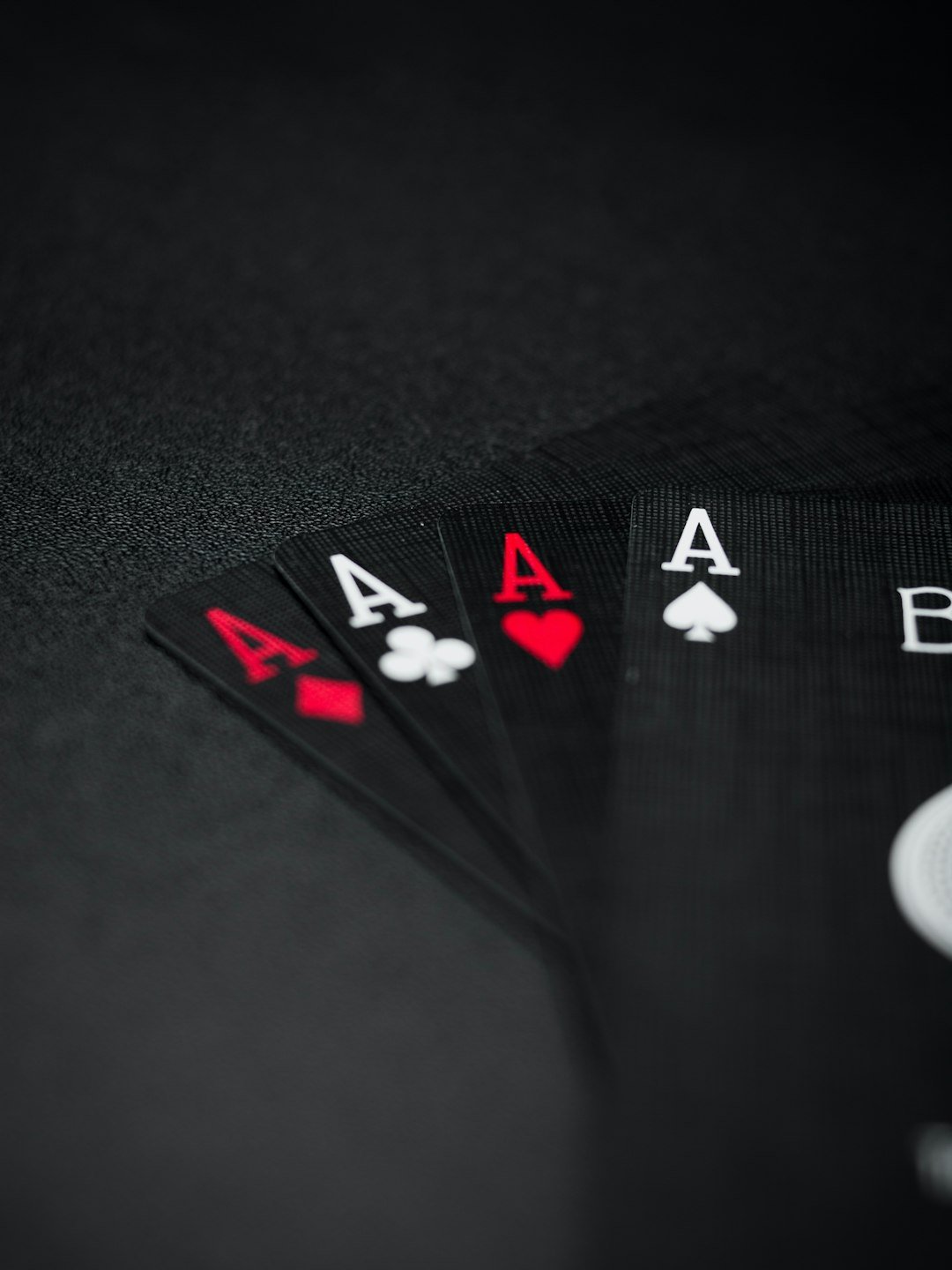 Poker Oyununda Blöf Yapma Teknikleri